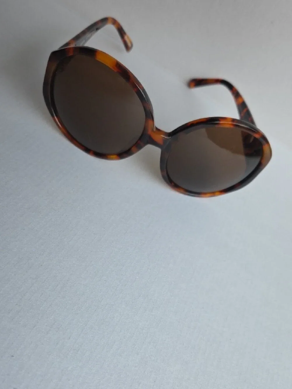 Women's Round Tortoiseshell Sunglasses - Brown Lenses